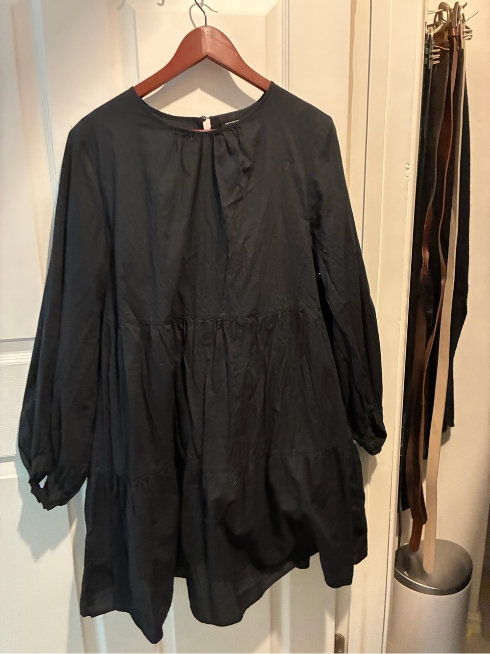 Who What Wear Black Long-Sleeve Tiered Mini Dress